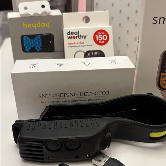 Electronics Resellers 13 Piece Bundle OVER $500 Retail Value - Picture 7 of 7